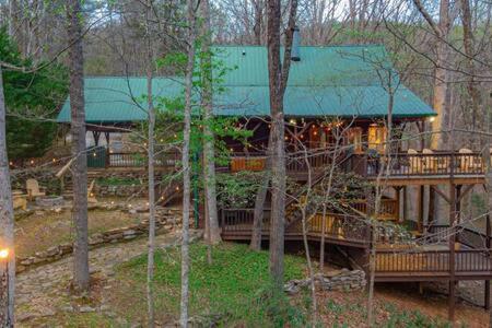 Holiday home Family Fun-relax-mtn View-game Rm-hottub Blue Ridge