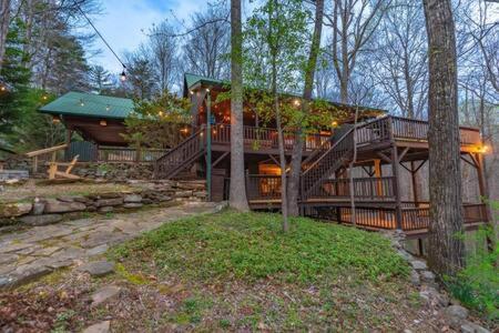 Holiday home Family Fun-relax-mtn View-game Rm-hottub Blue Ridge