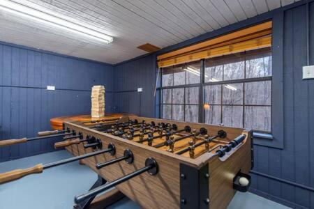 Family Fun-relax-mtn View-game Rm-hottub * Blue Ridge